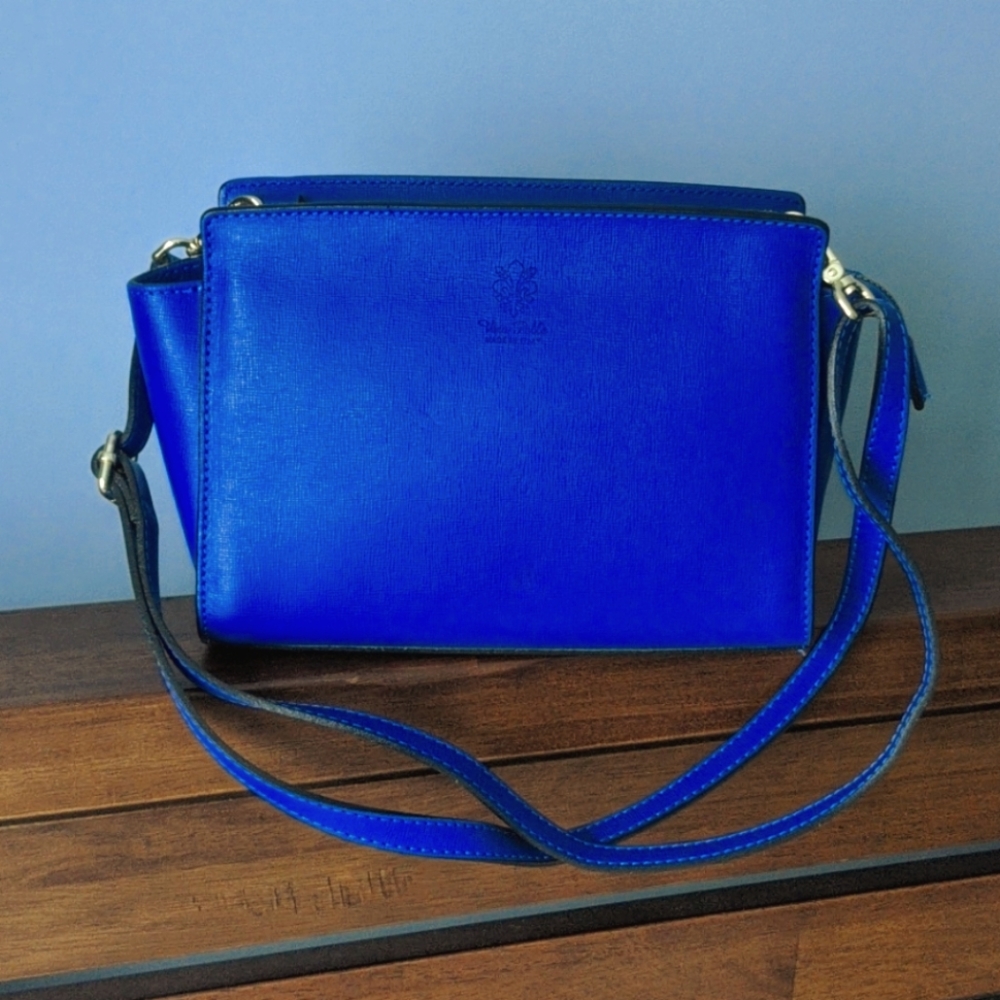 Leather Vera Pellet